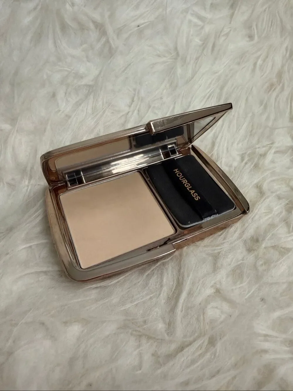 Hourglass vanish airbrush